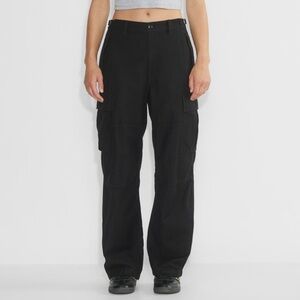 Aritzia TNA Black Supply Cargo Pant in Size 4